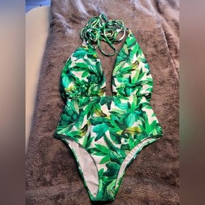 Rio del Sol Plunging, Multi Way to Wear One Piece Swimsuit Sz M